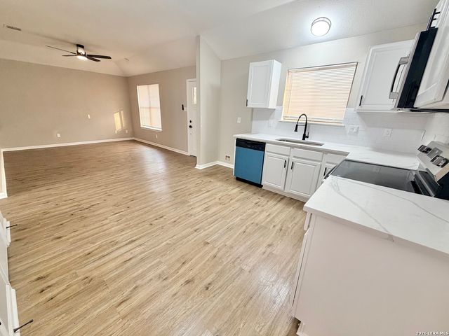 2307 McKinley, San Antonio, TX 78210