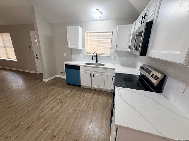 2307 McKinley, San Antonio, TX 78210