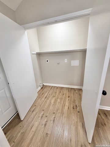 2307 McKinley, San Antonio, TX 78210