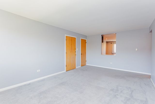 6827 W Raven Street 2L, Chicago, IL 60631