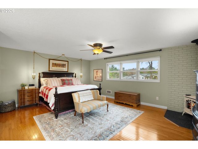 13705 Nw PETTYGROVE St, Portland, OR 97229