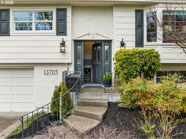 13705 Nw PETTYGROVE St, Portland, OR 97229