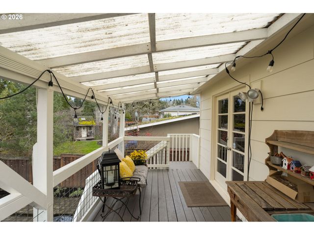 13705 Nw PETTYGROVE St, Portland, OR 97229