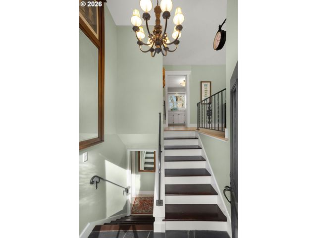 13705 Nw PETTYGROVE St, Portland, OR 97229