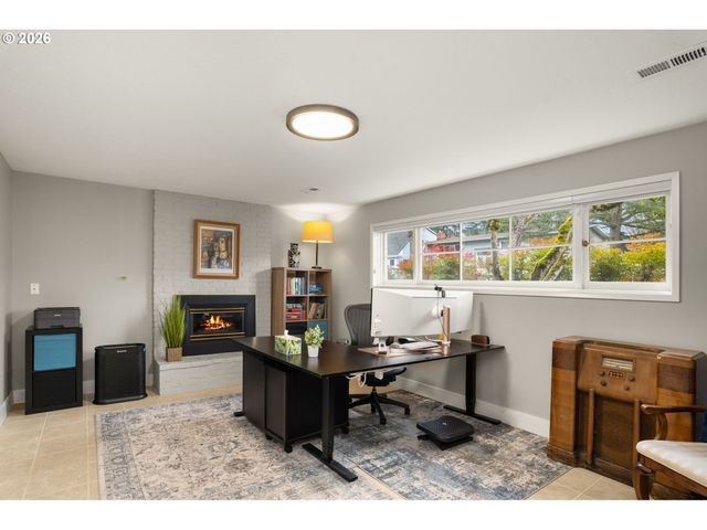 13705 Nw PETTYGROVE St, Portland, OR 97229