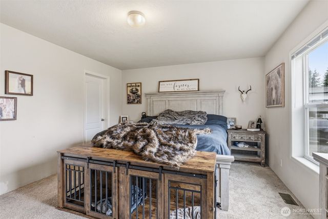 220 Songbird Lane, Longview, WA 98632