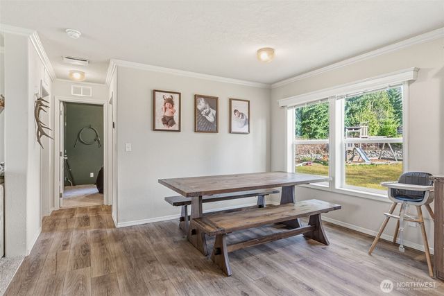 220 Songbird Lane, Longview, WA 98632