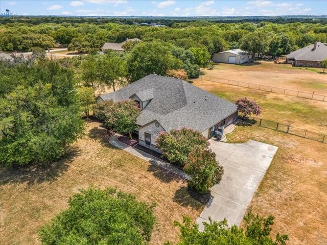 4031 Tortoise Lane, Fort Worth, TX 76135