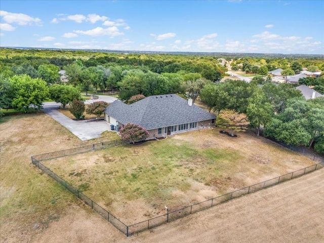 4031 Tortoise Lane, Fort Worth, TX 76135