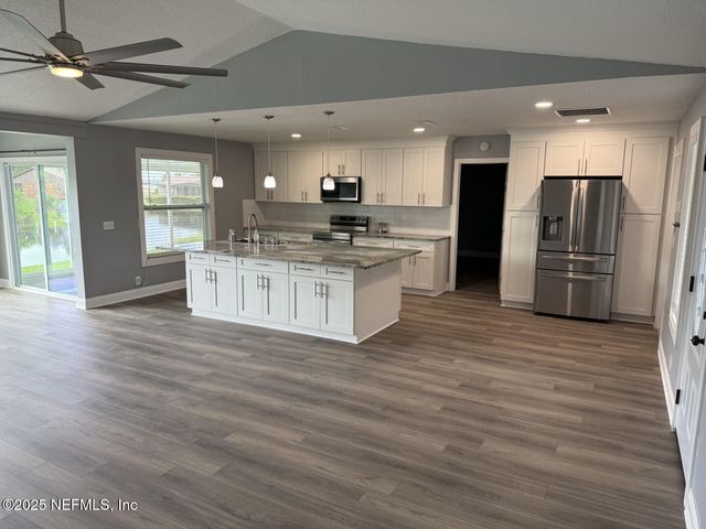 125 CYPRESS Drive, East Palatka, FL 32131