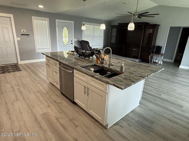 125 CYPRESS Drive, East Palatka, FL 32131