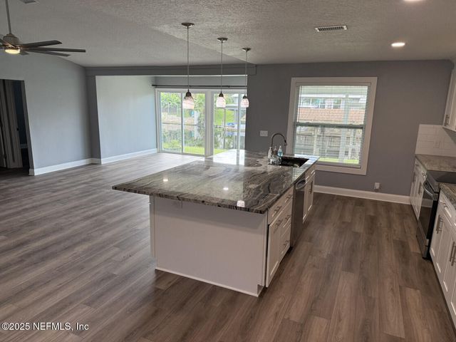 125 CYPRESS Drive, East Palatka, FL 32131