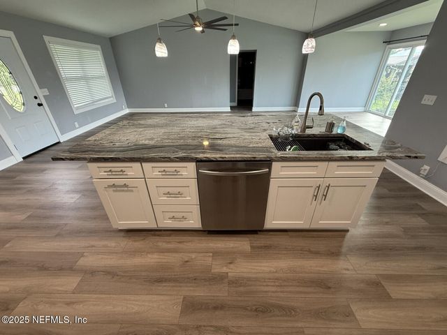 125 CYPRESS Drive, East Palatka, FL 32131