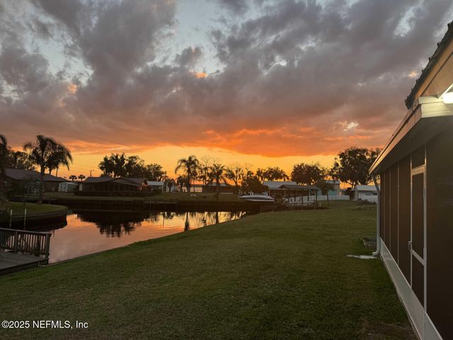 125 CYPRESS Drive, East Palatka, FL 32131