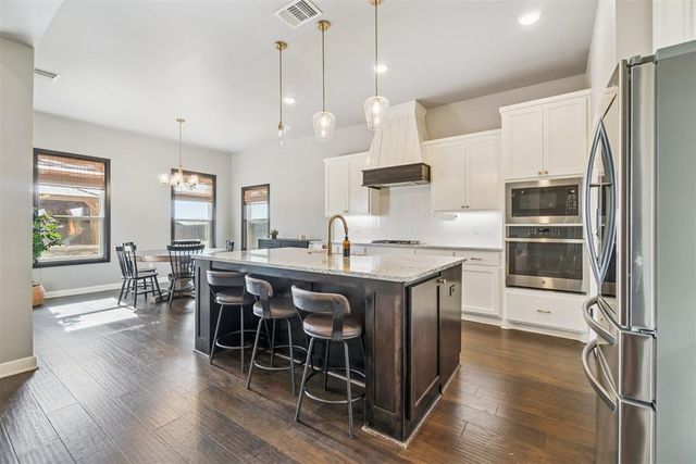 906 Mount Irving Way, Norman, OK 73071