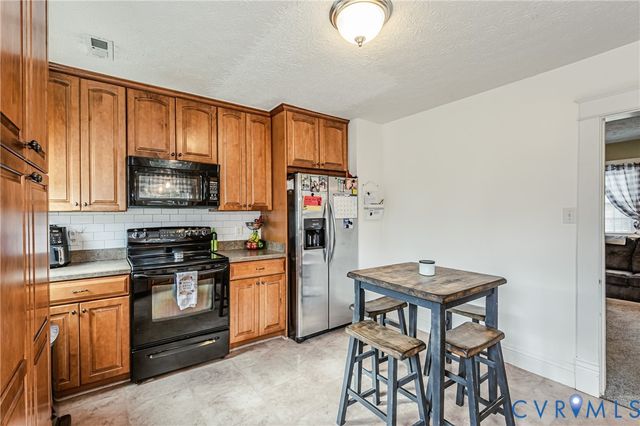 2901 New Kent Hwy, Quinton, VA 23141