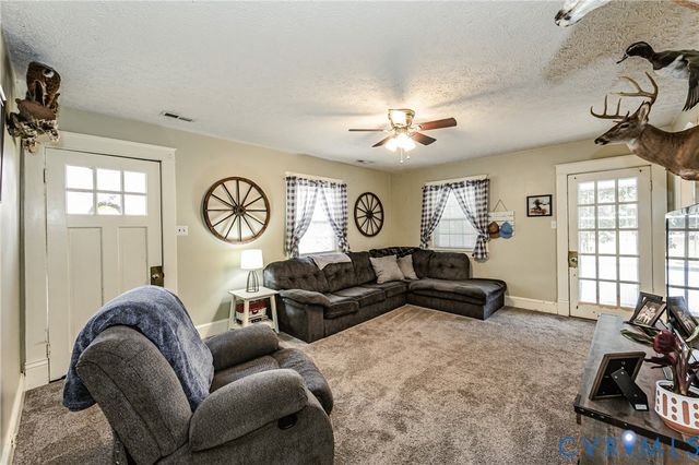 2901 New Kent Hwy, Quinton, VA 23141