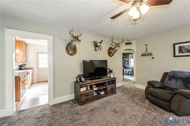 2901 New Kent Hwy, Quinton, VA 23141