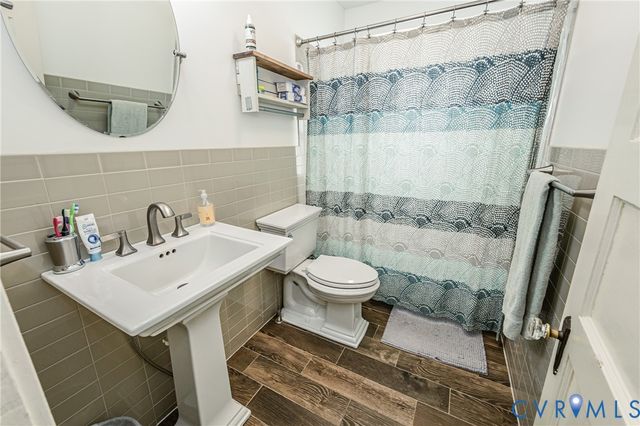 2901 New Kent Hwy, Quinton, VA 23141