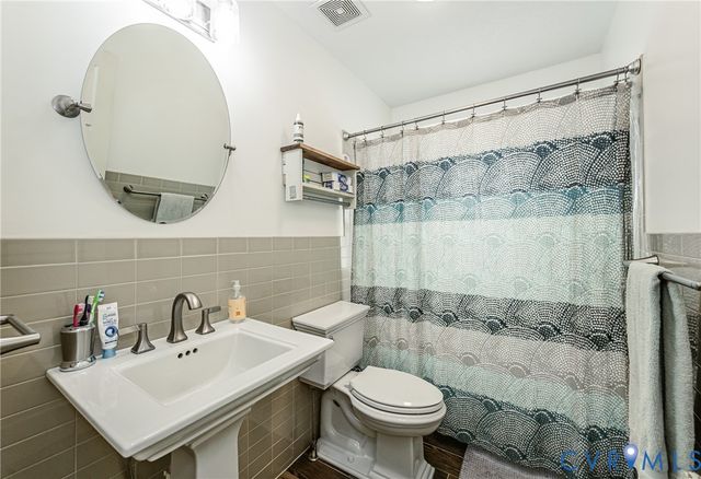 2901 New Kent Hwy, Quinton, VA 23141