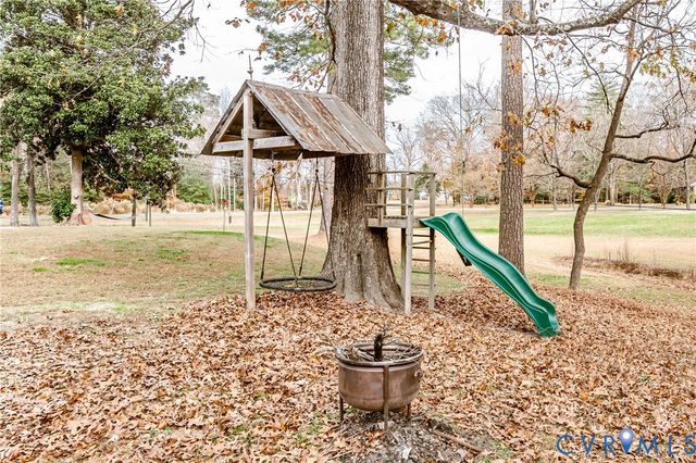 2901 New Kent Hwy, Quinton, VA 23141