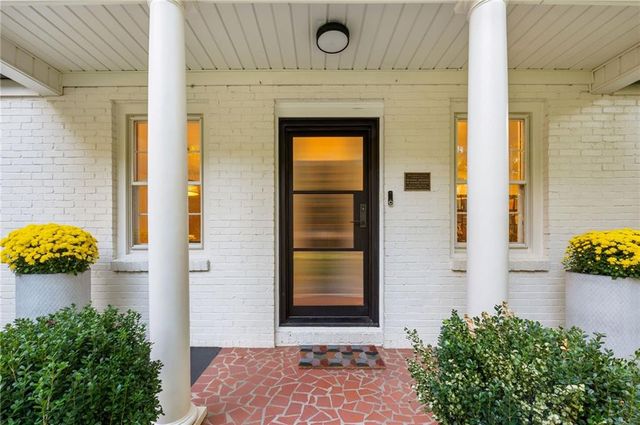 2058 Lyle Avenue, College Park, GA 30337