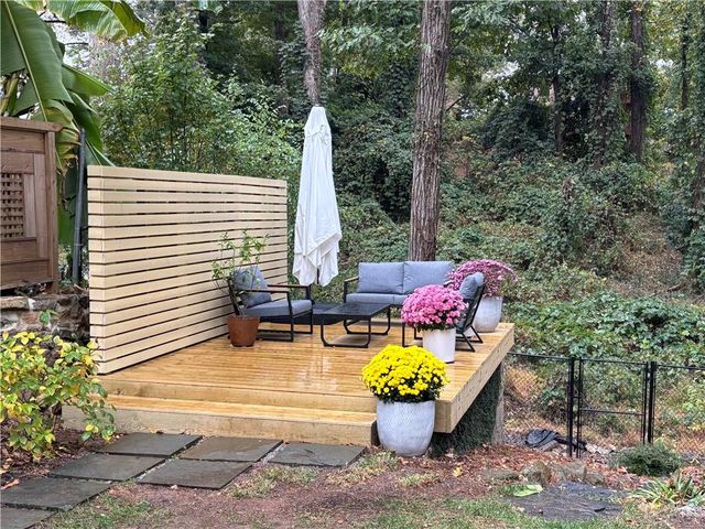 2058 Lyle Avenue, College Park, GA 30337