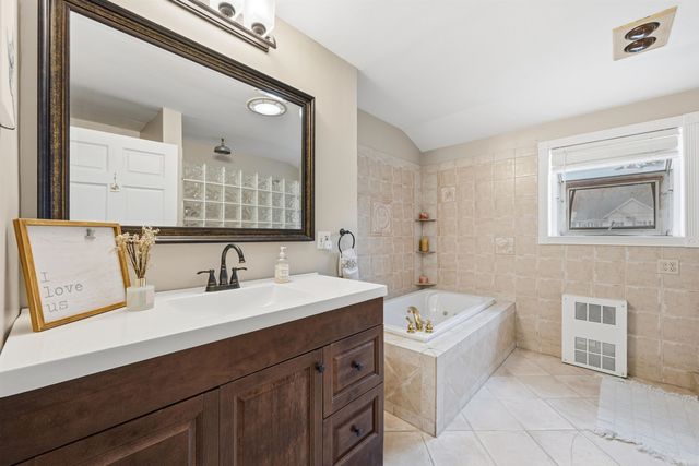 10 Brady Avenue, Salem, NH 03079