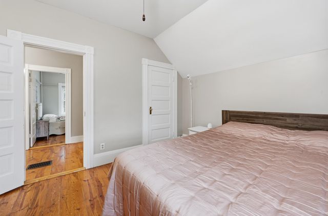 10 Brady Avenue, Salem, NH 03079