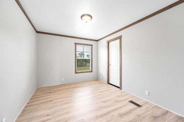 1005 County Road 643, Damon, TX 77430