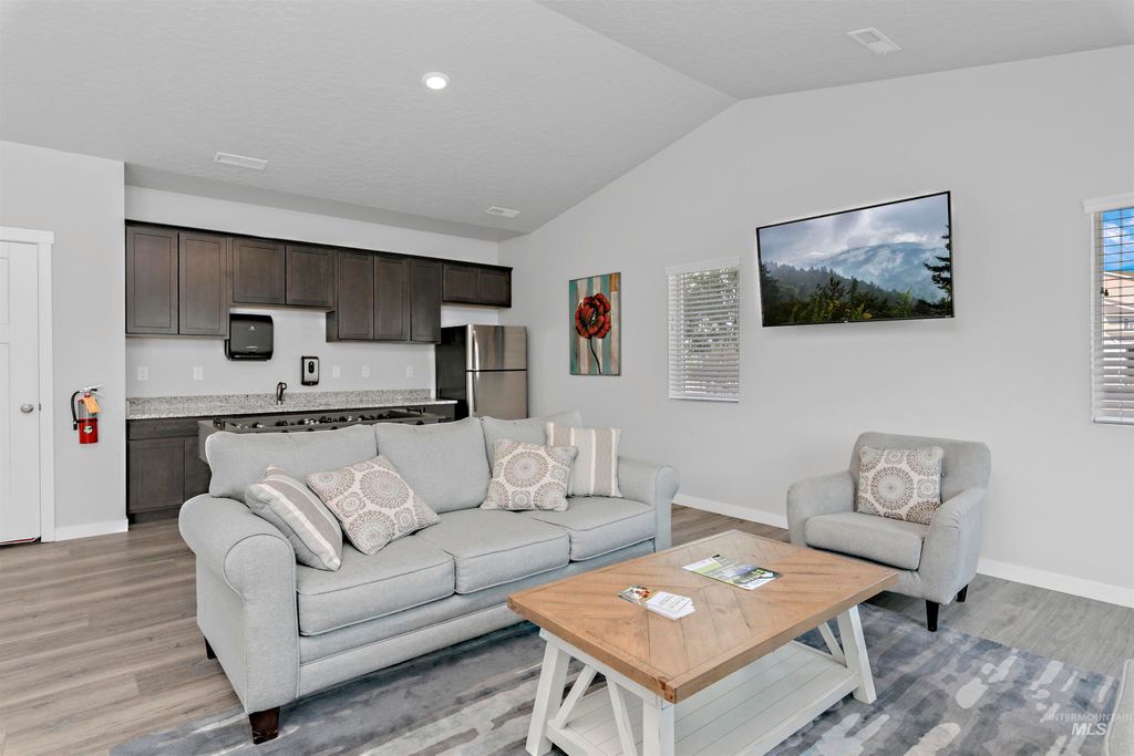 3710 N Centerpointe Way, Meridian, ID 83646 photo 3