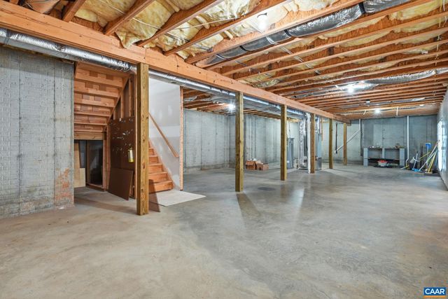 376 LAKE DR, Ruckersville, VA 22968