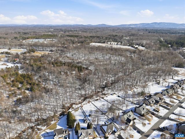 376 LAKE DR, Ruckersville, VA 22968