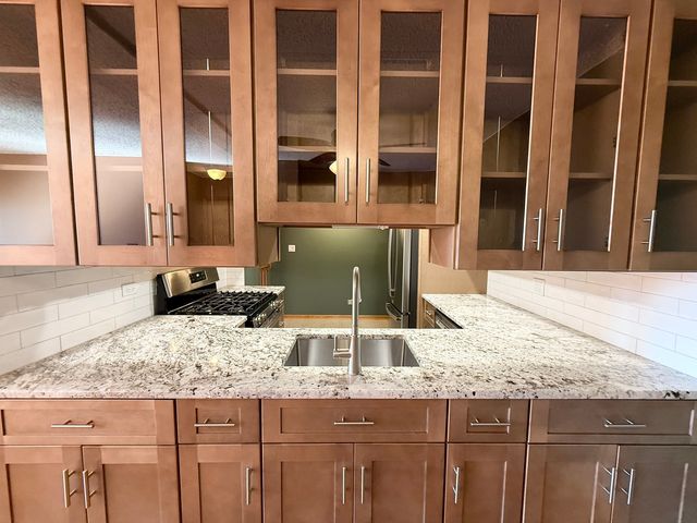 10420 Circle Drive 25B, Oak Lawn, IL 60453