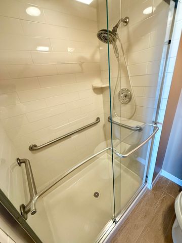 10420 Circle Drive 25B, Oak Lawn, IL 60453