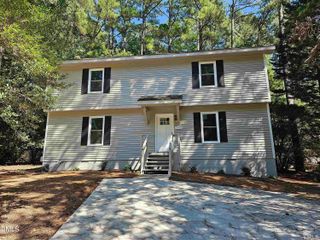 5906 Applewood Lane, Raleigh, NC 27609