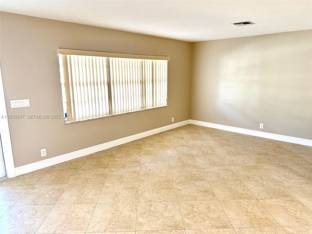 360 NW 53rd St 360, Boca Raton, FL 33487