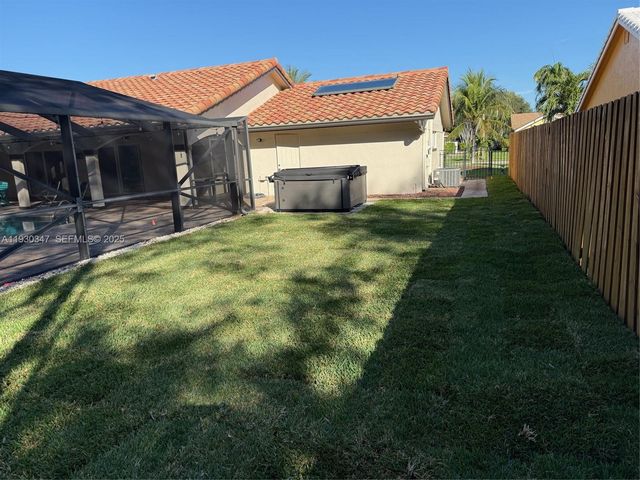 360 NW 53rd St 360, Boca Raton, FL 33487