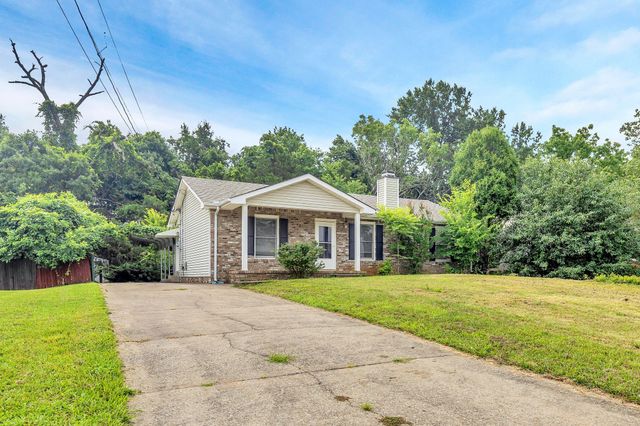 2809 Teakwood Dr, Clarksville, TN 37040