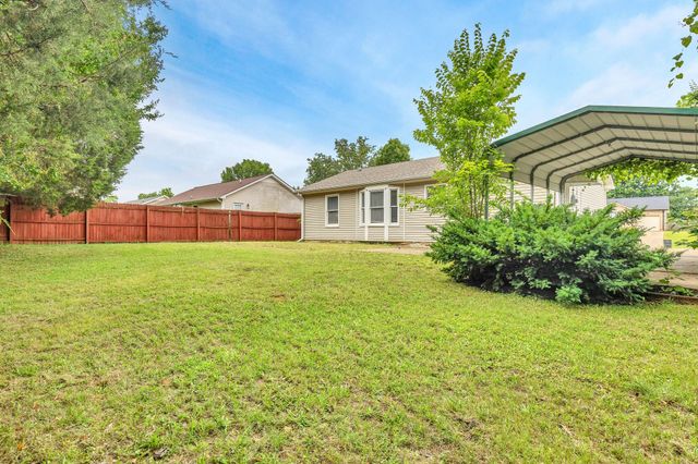 2809 Teakwood Dr, Clarksville, TN 37040