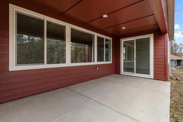 1217 Vine Maple Drive, Klamath Falls, OR 97601