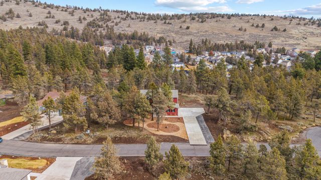 1217 Vine Maple Drive, Klamath Falls, OR 97601