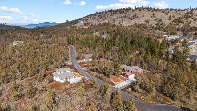 1217 Vine Maple Drive, Klamath Falls, OR 97601