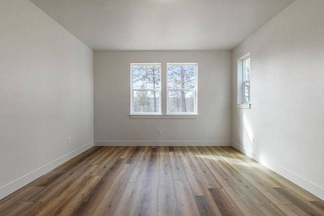 1217 Vine Maple Drive, Klamath Falls, OR 97601