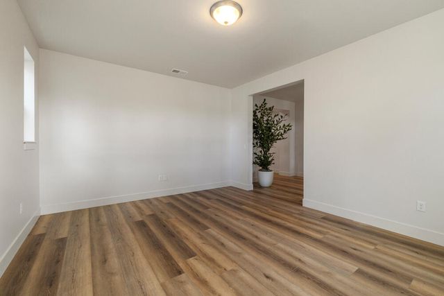 1217 Vine Maple Drive, Klamath Falls, OR 97601