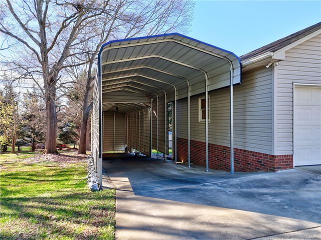 1024 Old Mill Road, Easley, SC 29642