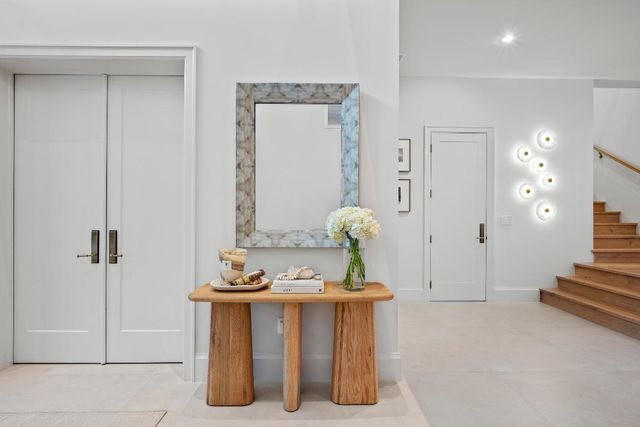 401 NE 2nd Street, Boca Raton, FL 33432