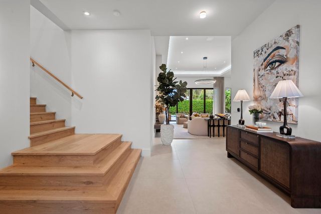 401 NE 2nd Street, Boca Raton, FL 33432