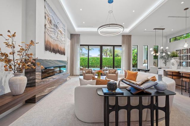 401 NE 2nd Street, Boca Raton, FL 33432