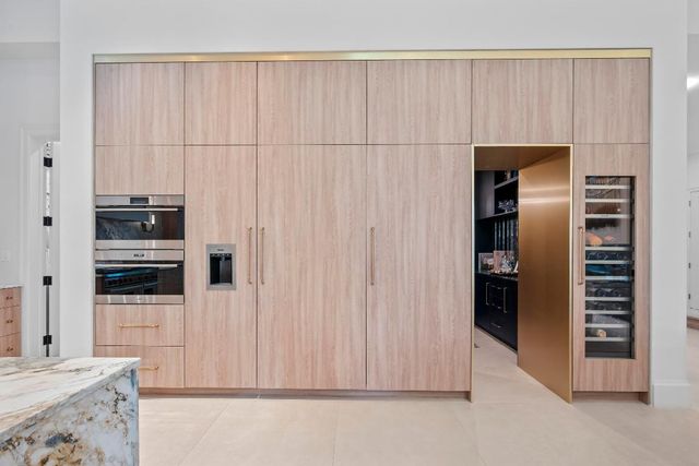 401 NE 2nd Street, Boca Raton, FL 33432